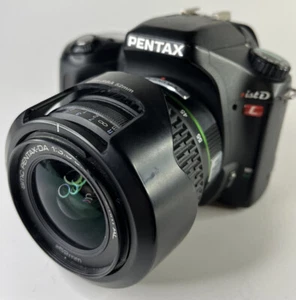 PENTAX Pentax ist D 6.1MP Digital SLR Camera - (Kit w/ DA 18-55mm Lens) (B2) - Picture 1 of 12