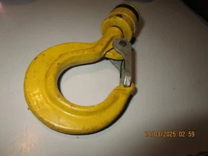 BLOCK AND TACKLE 1/2 T CHAIN HOOK SAFETY ,NEW OLD STOCK ,STORAGE MARKS - Picture 1 of 4