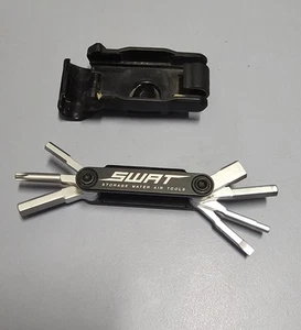 Specialized EMT MTB Multi Tool and Cage Mount SWAT for Zee Bottle Cage - Picture 1 of 6