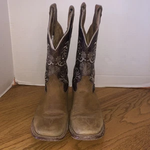Estrella size 24 Womens Cowboy Boots, Brown, Embroidered Pre Owned - Picture 1 of 11