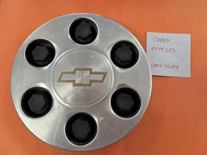 CHEVY TAHOE SUBURBAN SILVERADO 1500 PICKUP 6 LUG CENTER CAP OEM 9595263 CC073 - Picture 1 of 5