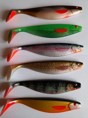 Balzer Shirasu Gummifische 23cm UV Booster Print Shad Naturdesign Softbait Hecht - Bild 1 von 4