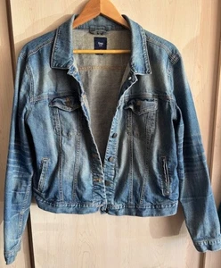 Womens Large GAP Distressed Denim Jacket Blue Jean Jacket Button Up Trucker - Picture 1 of 7