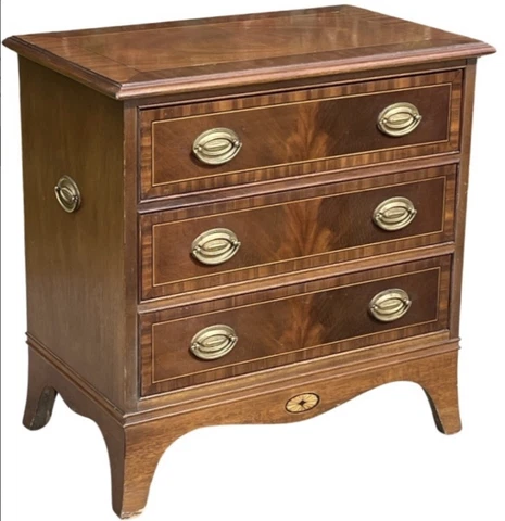 Antique George III Quality Flame Mahogany Chest of 3 Drawers | Side Handles Cover