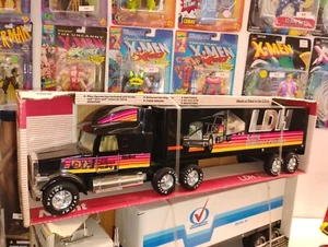 Nylint ldh semi Volvo truck trailer 23 inches never opened - Picture 1 of 2