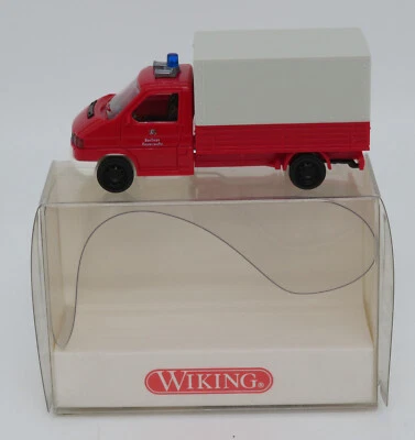 WIKING Ho 1/87 Volkswagen Transporter Feuerwehr Pompieri Berlino #6010325 Box - Immagine 1 di 4