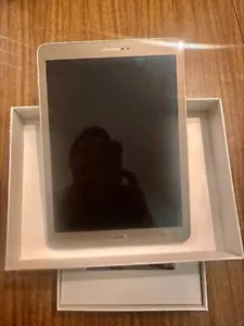 Samsung Galaxy Tab S2 SM-T810 32GB, Wi-Fi, 9.7in - grey - Picture 1 of 4