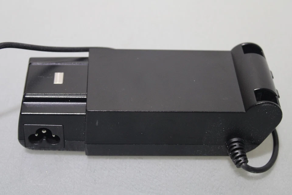 Samsung AC Adapter AD-3014STN 14V 2.14A 30W - Bild 1 von 4