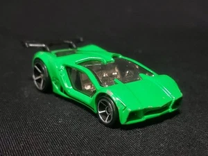 Mattel Hot Wheels Impavido 1 Green Diecast 1:64 Toy Vehicle - Picture 1 of 5