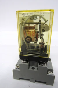 IDEC RR2P-UL,65314 RELAY 10A AC120V 50/60HZ - Picture 1 of 2