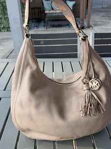 Michael Kors Lydia Large Leather Signature Hobo Soft Pink. Gebraucht - Bild 1 von 10