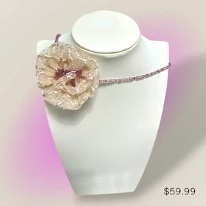 Handgefertigte Halskette Biege & lila Amethyst glatt rund Edelstein Perlen & Rosenstoff - Bild 1 von 4