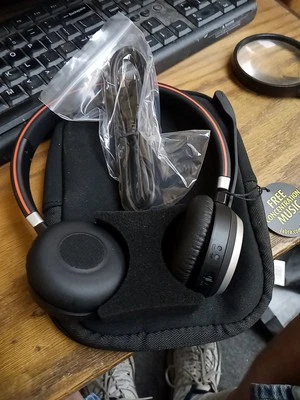 Jabra Headset W17M New With Zippered Pouch Free Shipping - Image 1 of 4