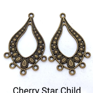 2 x antiqued bronze large embossed earring dangle findings jewellery H - Picture 1 of 4