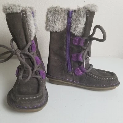Clarks Niñas Botas Acurrucadas Gris Gamuza Con Cordones Cremallera Botas Niño Pequeño Talla 7 Foto 1 de 4