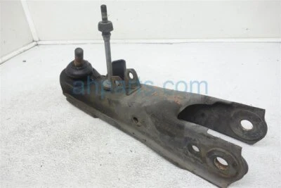 1986-1994 Nissan D21 Front Driver Lower Control Arm 54503-55G90 *Torn Boot* - Image 1 of 4