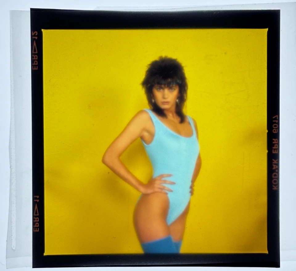 Jackie Hunt. 4 diapositivas de fotos modelo glamour originales de más de 35 mm Foto 1 de 1