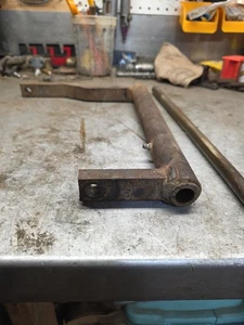 EZGO MARATHON GOLF CART IDLER STEERING ARM - Picture 1 of 7