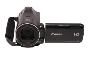 Canon Vixia HF M40 Video Camera  - Picture 1 of 8