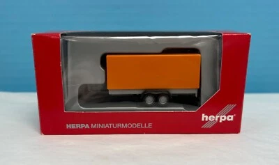 Remolque de carga Herpa Miniaturmodelle escala 1/87 cerrado naranja Foto 1 de 4