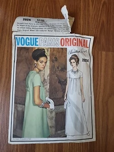 Vintage 1960s Vogue 2024 Paris Christian Dior Size 10 CUT No Garment Label - Picture 1 of 3