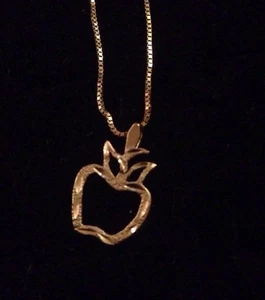 14K Apple Charm A13 - Picture 1 of 12