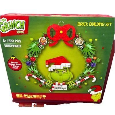 The Grinch Dr. Seuss Wreath Brick Building Set 523 Pieces BrickCraft - Image 1 of 4