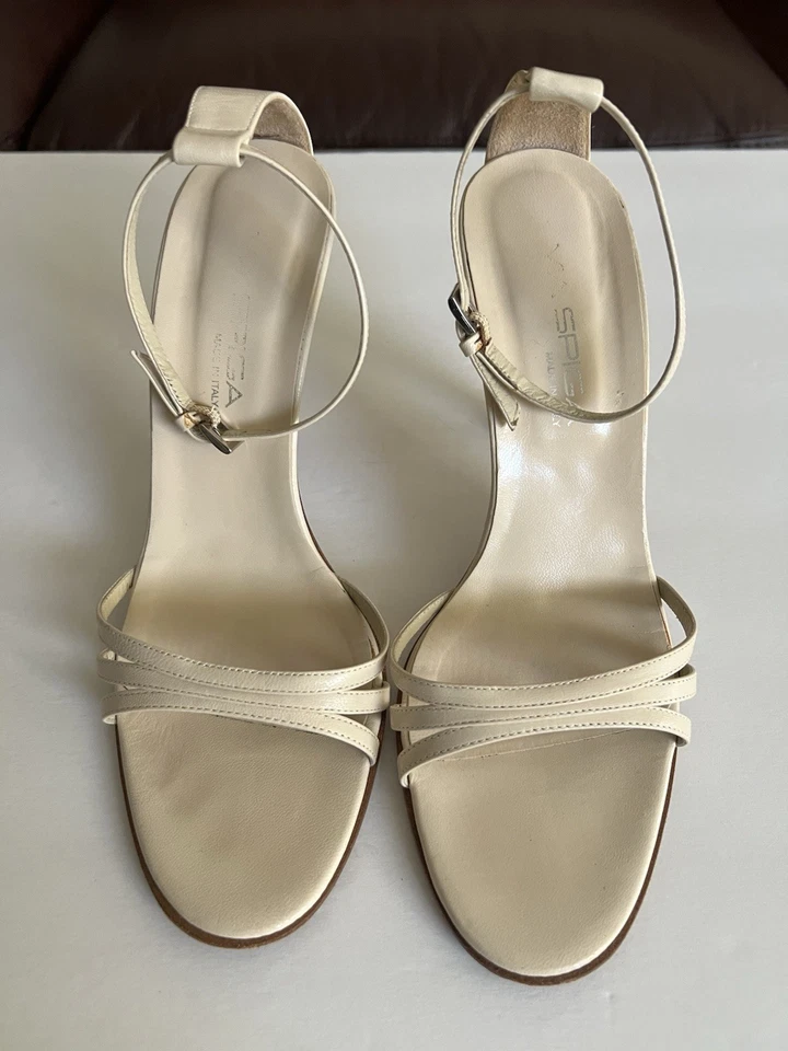 Zapatos Via Spiga para mujer 8M beige tacón con tiras cuero ajustados beige Foto 1 de 4