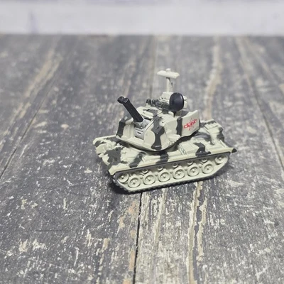 Micro Machines Military M247 Sergeant York Tank Galoob LGTI Red Star - Image 1 of 4