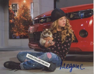 MEGAN CHARPENTIER "GRUMPY CATS WORST CHRISTMAS EVER" SIGNED 8X10 PHOTO COA PROOF - Picture 1 of 2