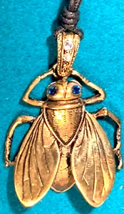 Collar grande de latón dorado insecto mosca caballo - Imagen 1 de 3