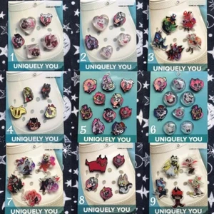 Crocs handgefertigt Jibbitz 5-10 Stck. Hazbin Hotel Charlie Vaggie Angeldust Schuh Charms - Bild 1 von 40