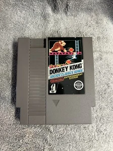 The Original Donkey Kong 5 Screw Arcade Classics Series ( Nintendo NES ) “RARE” - Picture 1 of 16