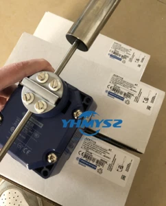 Nuevo interruptor límite Telemecanique XCRT115 - Imagen 1 de 1