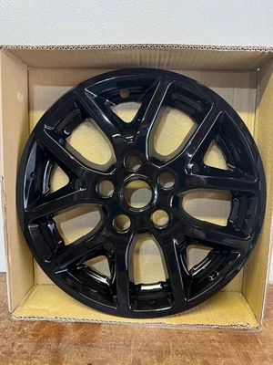 CUBIERTA DE RUEDA NEGRA BRILLANTE CHRYSLER PACIFICA/VOYAGER 2017-2024 Foto 1 de 4