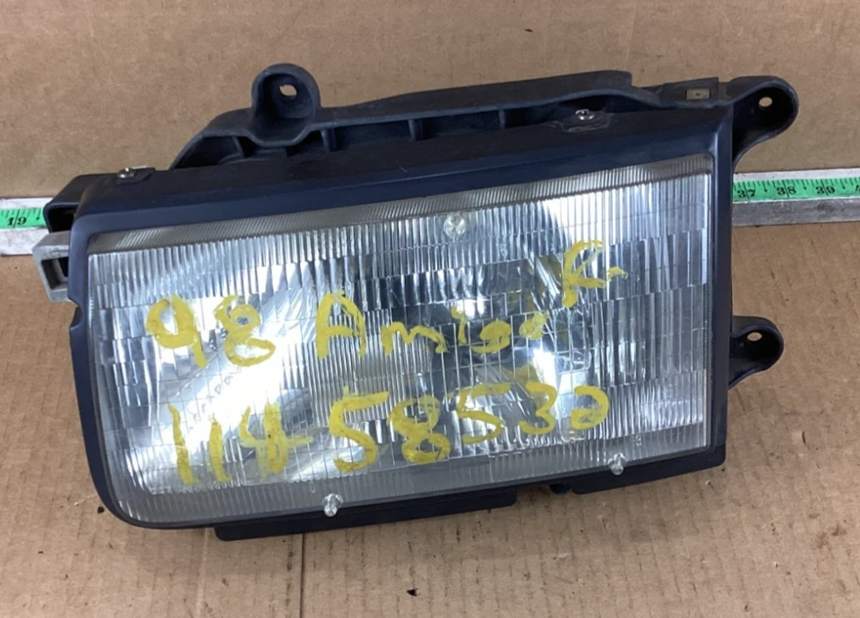 1998 - 1999 Isuzu Amigo Front Left Driver Side Headlight Assembly - Image 1 of 4