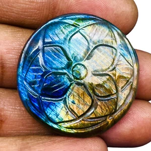 Ciondolo tondo labradorite intagliata naturale 55,50 ct 33 mm misura pietra preziosa - Foto 1 di 9