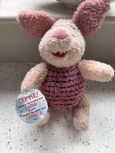 Vintage 1998 Mattel Disney Winnie the Pooh Sing ‘n Giggle Piglet Battery working - Picture 1 of 3