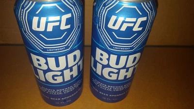 BUD LIGHT **UFC ** DUAS (2) LATAS DE 16 OZ 2025 LATA ABERTA INFERIOR VAZIA #881521 - Imagem 1 de 4