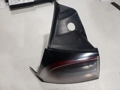 Conjunto de luces traseras de montaje en cuarto trasero izquierdo - Tesla Model 3 2020 - OEM 1077397 Foto 1 de 4