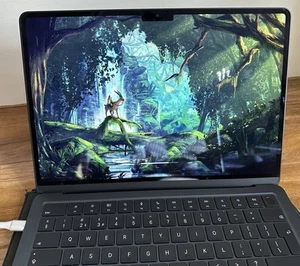 Apple MacBook Air 13.6" (2022 - 256GB SSD, M2, 8GB) Laptop - Midnight - Afbeelding 1 van 8