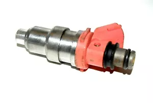 FUEL INJECTOR 23250-16070 FOR TOYOTA COROLLA LEVIN TOURNEO AE86 4AGE 1.6 16V - Picture 1 of 2