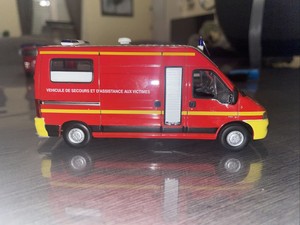 Miniature Norev 1/43 – VSAV GERS – Renault Master Pompier – Zamak Rouge