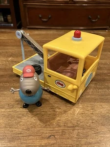 Peppa Pig Little Recovery Service Tow Truck Danny Dog Granddad 2003 Jazwares - Picture 1 of 12