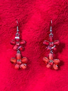 Orecchini pendenti doppio margherita rossa - Foto 1 di 4