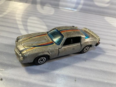 YAT MING suelto = CAMARO Z28 = PLATA Foto 1 de 3