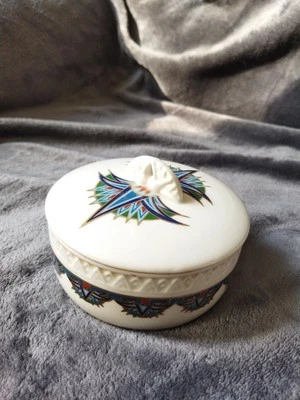 ANCIEN POUDRIER ELISABETH ARDEN 1980 Trésor Pharaon  - Photo 1/4