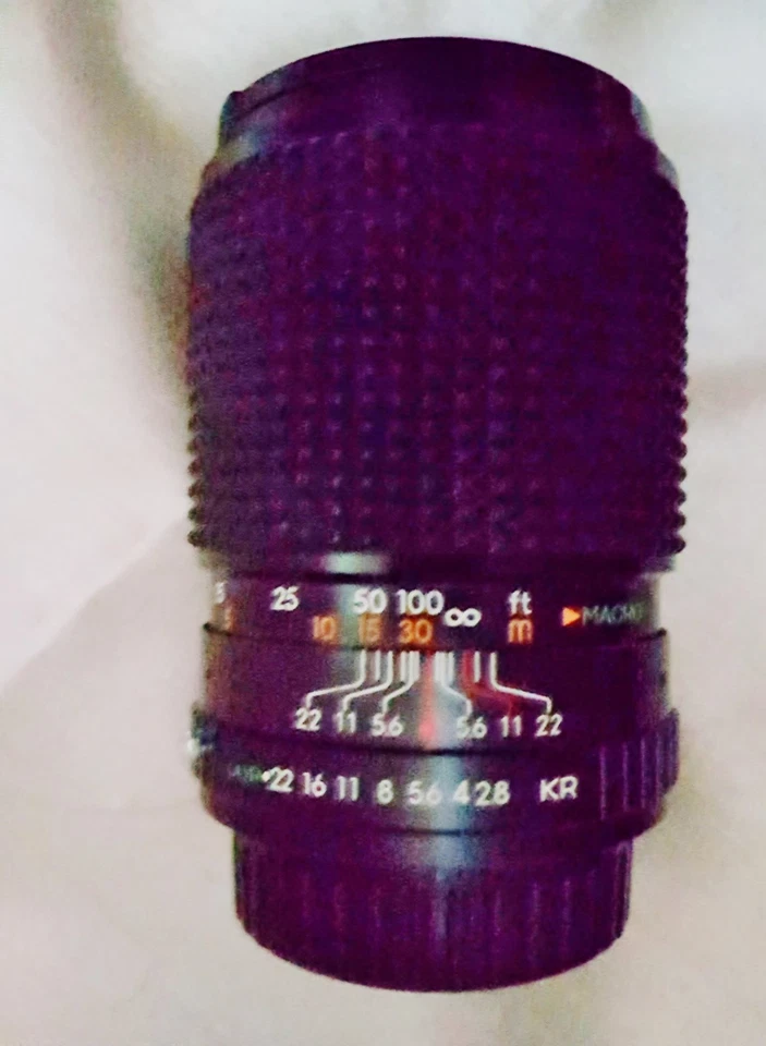 35mm Camera Lens Model 202 7368100 Multi Coated Hard Shell Case Vintage  - Image 1 of 1