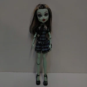 Monster High Frankie Stein Puppe Creeproduction - Bild 1 von 8
