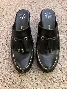 Isaac Mizrahi Black Leather Tassel MULE / CLOG (Imcarla), Size 9M - Picture 1 of 7
